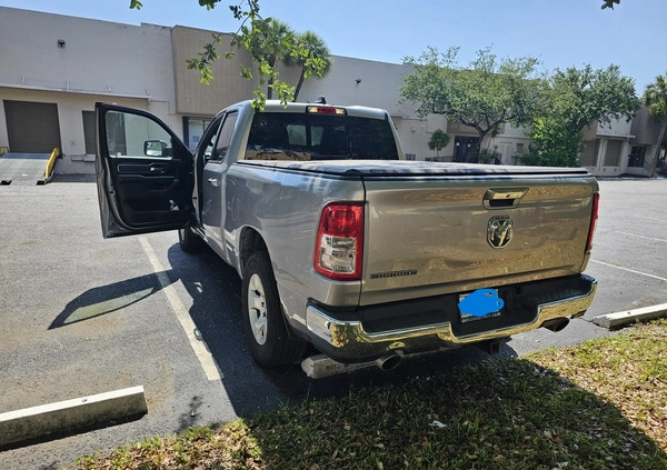 Dodge RAM cena 219000 przebieg: 117000, rok produkcji 2019 z Warszawa małe 37